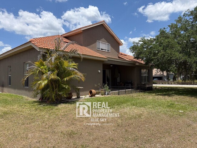 Building Photo - Executive Home with Custom Finishes in Gat...