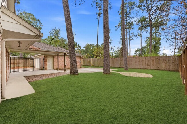 Building Photo - 12635 Ivyforest Dr