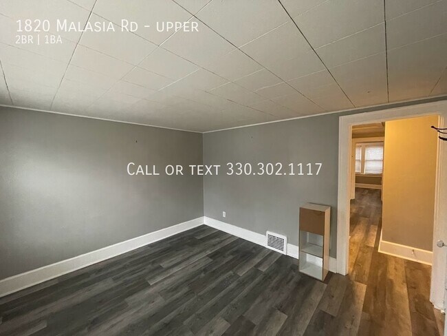 Building Photo - Two bedroom one bathroom upper level apart...