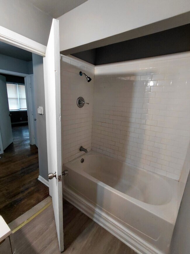 Building Photo - 6175 Guilford- 4 BEDS & 1.5 BATH FOR RENT!