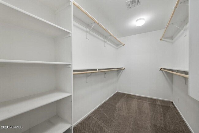 Building Photo - 1250 Abbey Ln