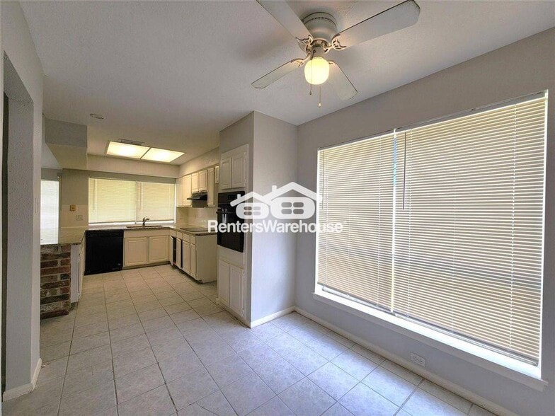Building Photo - 2314 Stillmeadow Dr