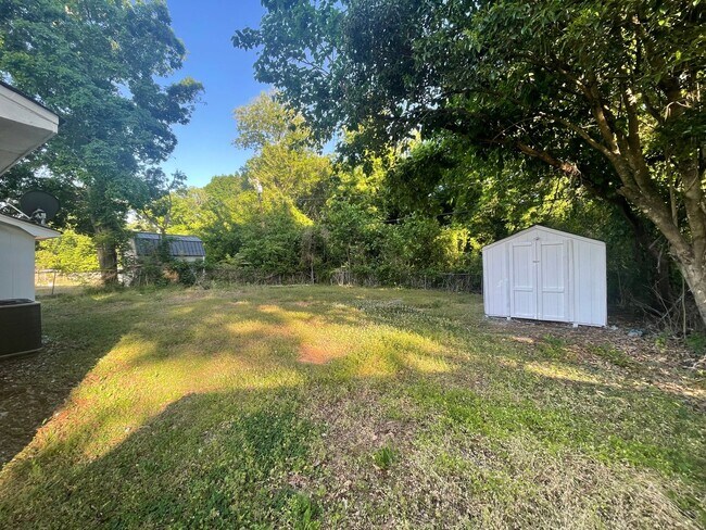 Building Photo - Must see ,This 3-bedroom, 1-bath home in Rock Hill South Carolina,