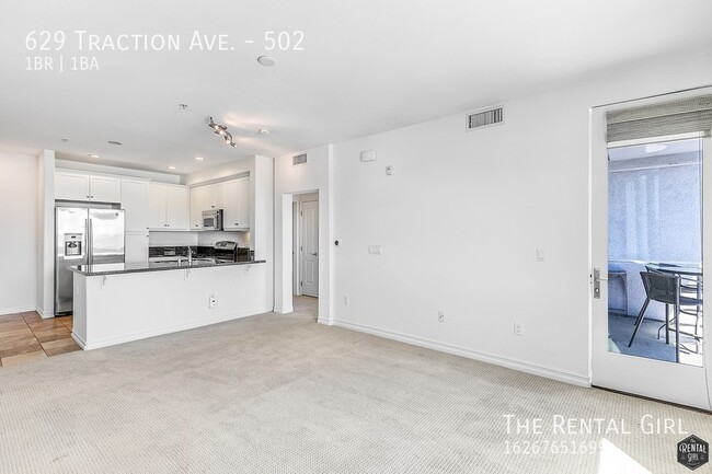 Building Photo - Bright 1 Bed/1 Bath Arts District Condo| S...