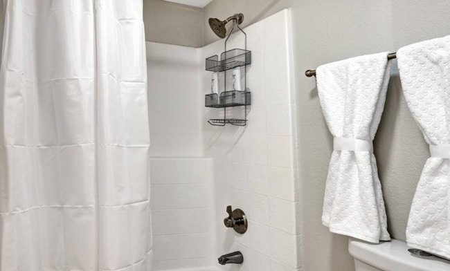 Building Photo - 8020 E Thomas Rd