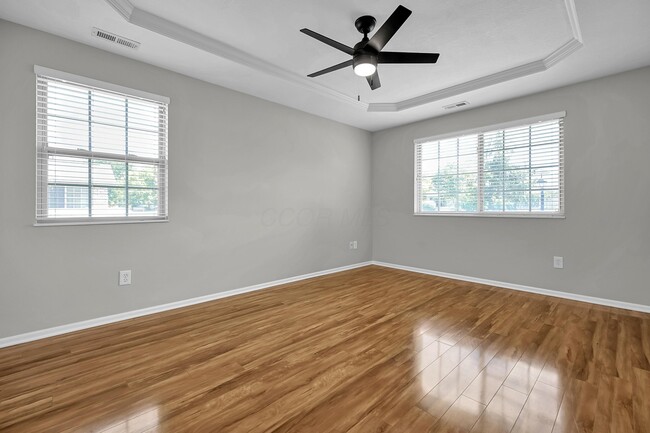 Building Photo - 206 Pioneer Cir
