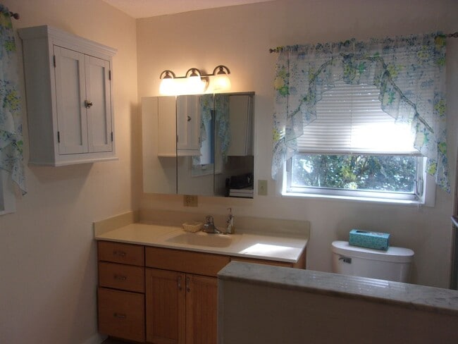 Building Photo - Adorable 2 Bedroom 1 Bath in Brooksville
