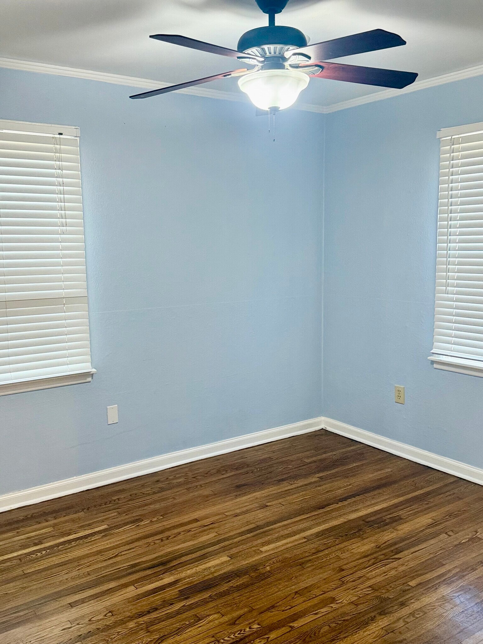 Building Photo - 4634 Amboy Rd