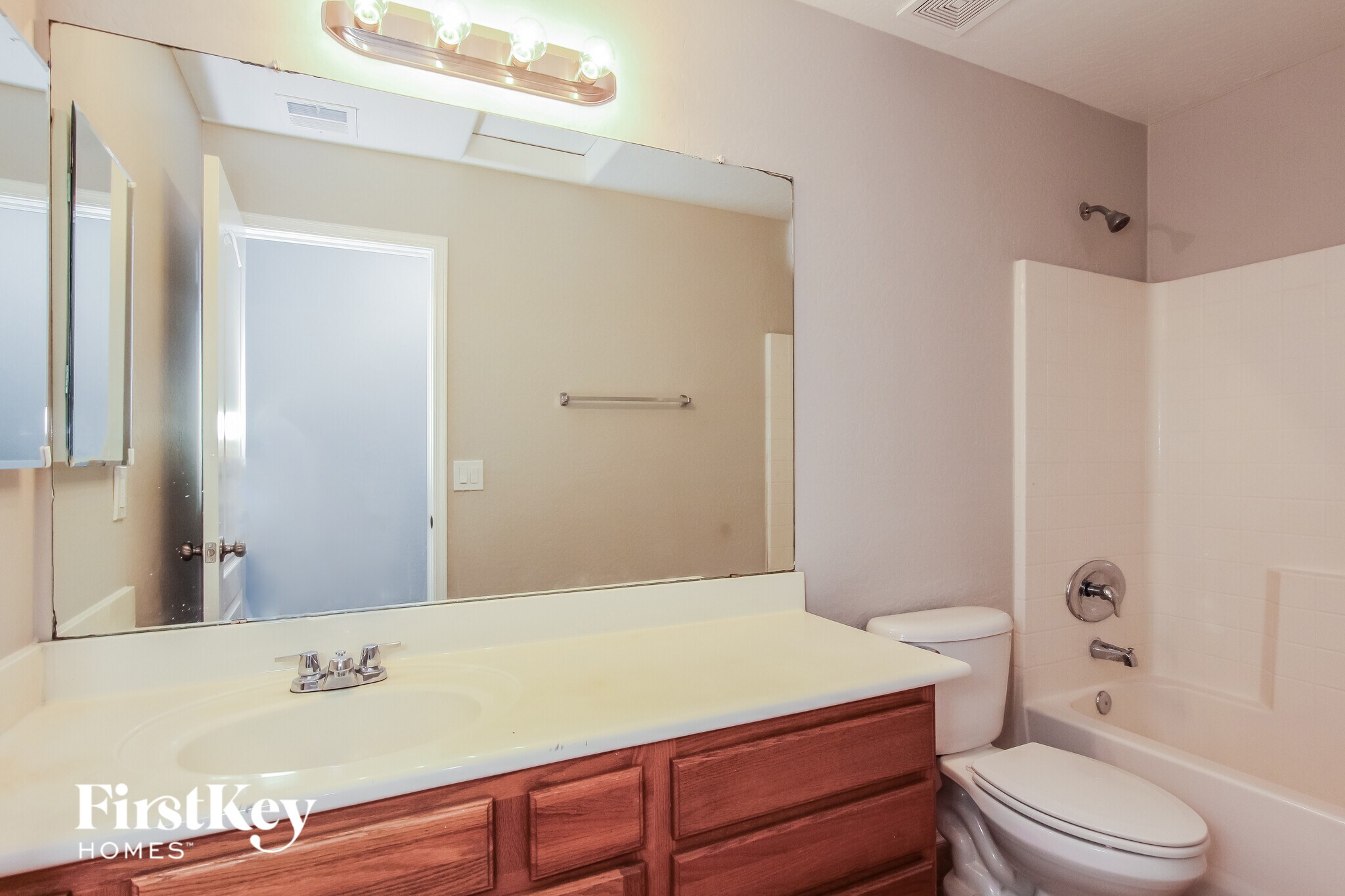 Building Photo - 4923 W Glass Ln