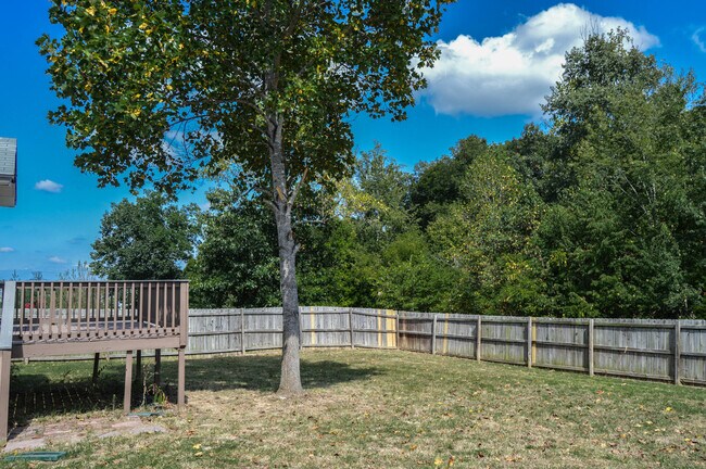 Building Photo - Pet Friendly Ranch with Bonus!