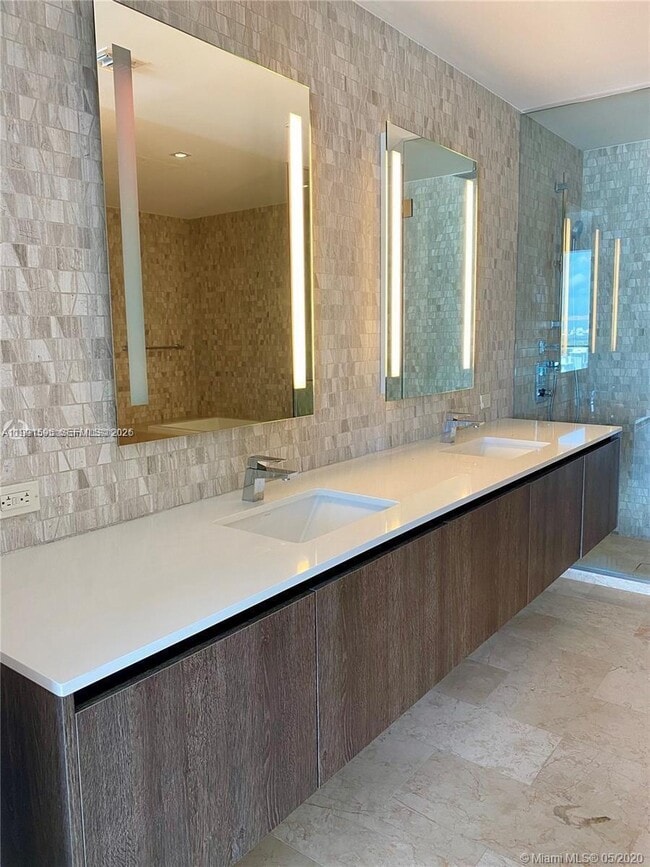 Building Photo - 88 SW 7th St