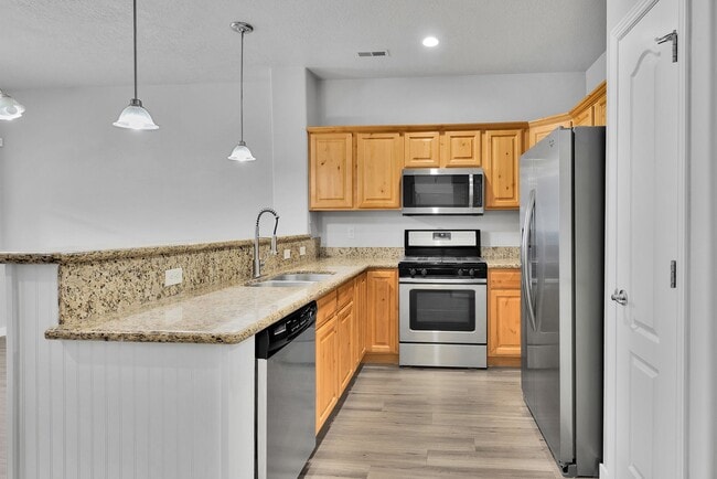 Building Photo - 32 S 1580 W