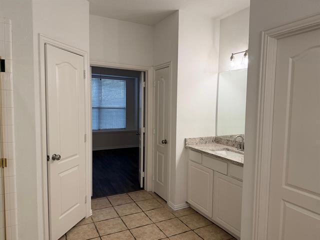 Building Photo - 4506 Julian Dr