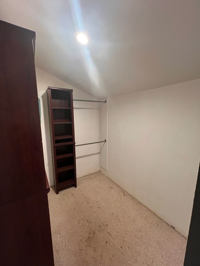 Building Photo - 2555 E Fort Lowell Rd