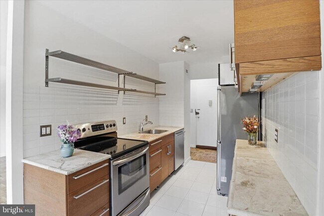 Building Photo - 4600 Connecticut Ave NW