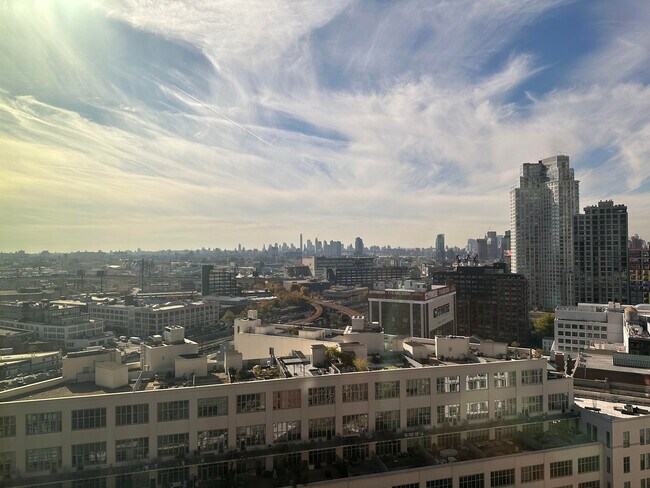 Building Photo - 4428 Purves St