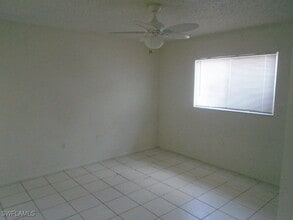 Building Photo - 1120 SE 6th Ave