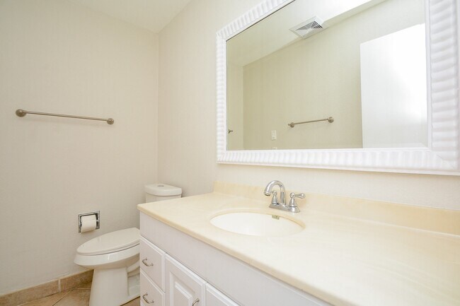 Building Photo - 13282 Trail Hollow Dr