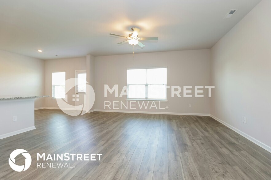 Building Photo - 2408 Curbow Dr