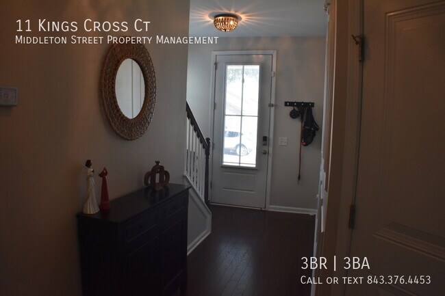 Building Photo - 11 King's Cross Ct