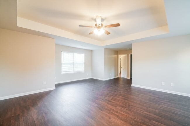 Building Photo - 4025 Tarnwood Pl