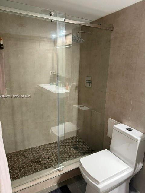 Building Photo - 3375 N Country Club Dr