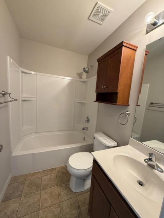 Building Photo - 404 Wynchat Dr