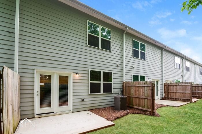 Building Photo - 3122 Journal Ct