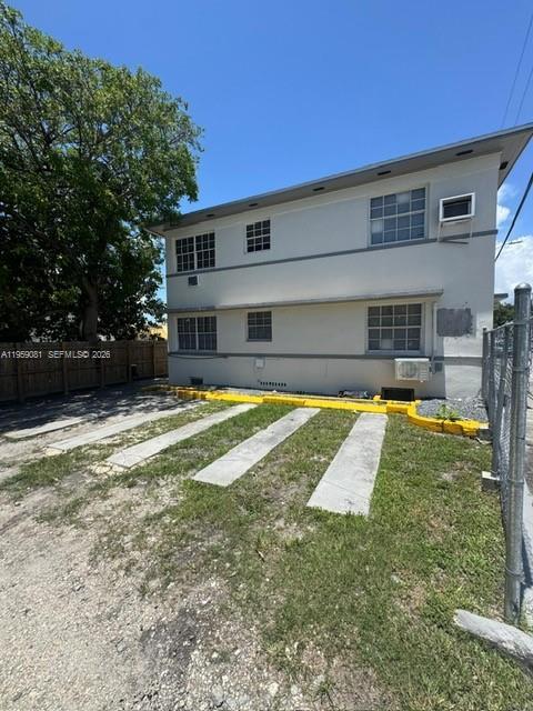 Building Photo - 2210 NW N River Dr