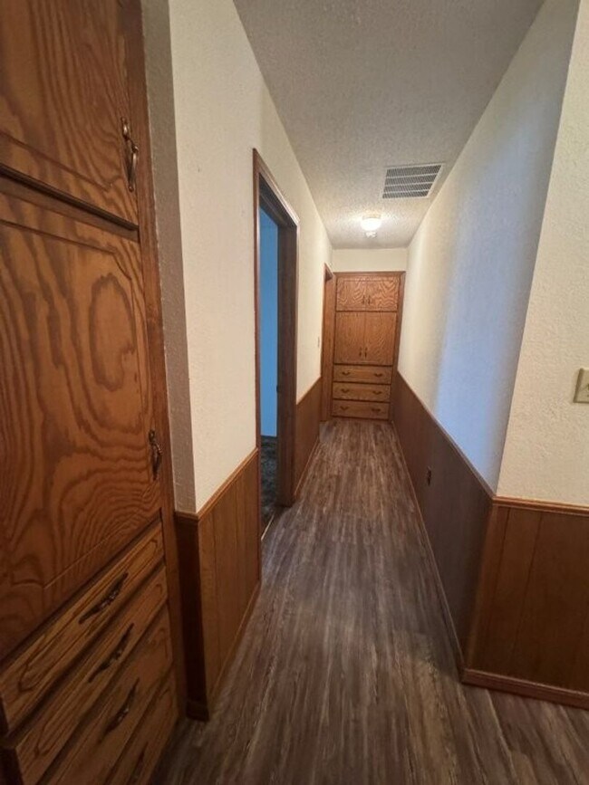 Building Photo - New paint, New flooring, New appliances in...