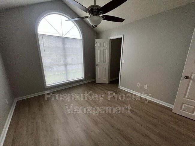 Building Photo - 6048 Buxton Dr