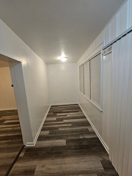 Building Photo - 37252 Jefferson Ave