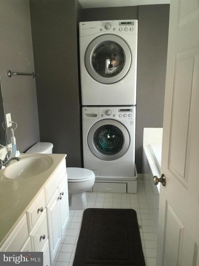In unit washer and dryer - 8706 Ramsey Ave