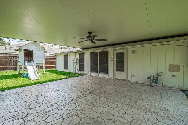 Building Photo - 6907 Yardley Dr