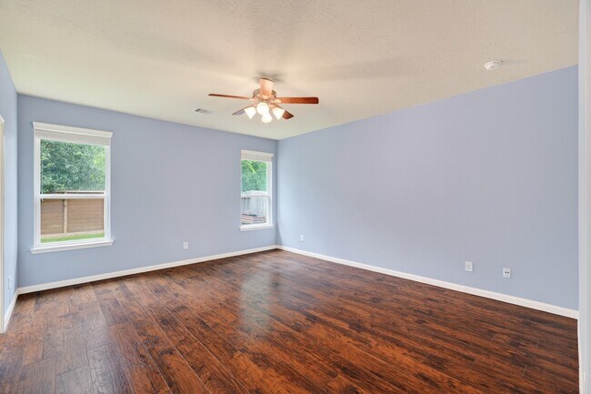 Building Photo - 12027 Rockridge Falls Dr