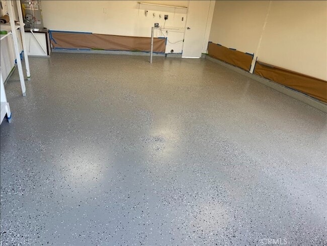 Building Photo - 10020 Leucadia Ln