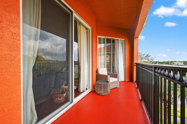 Building Photo - 4700 SW 160th Ave