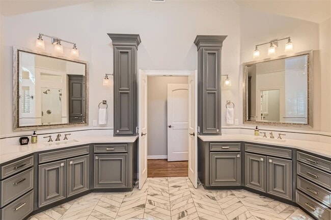 Building Photo - 2390 W 8th St