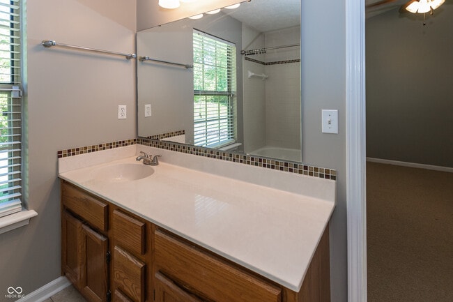Building Photo - 10768 Belair Dr