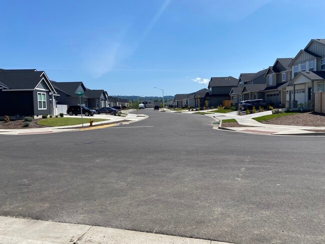 Building Photo - 1242 S 11th St