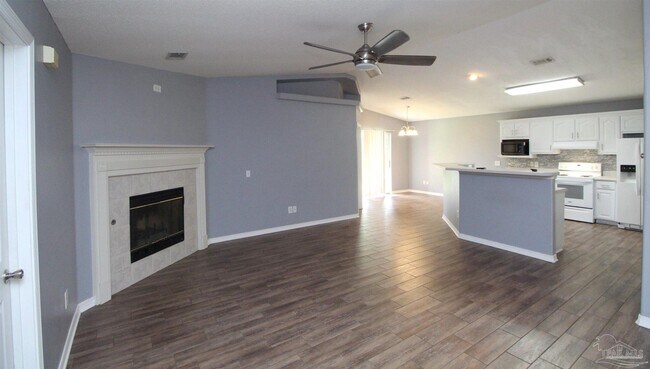 Building Photo - 1118 Calinda Dr