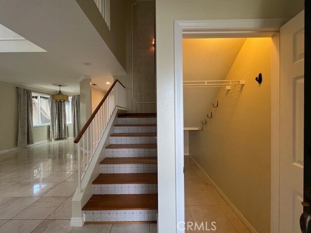 Building Photo - 1806 Freeport Terrace