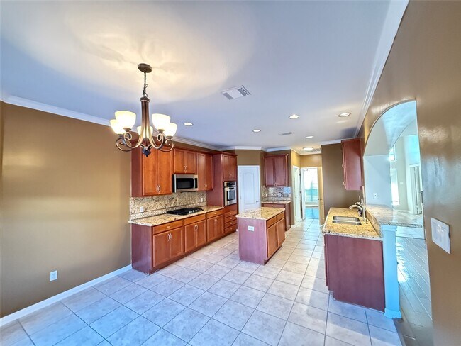 Building Photo - 3808 Travis Lake Ct