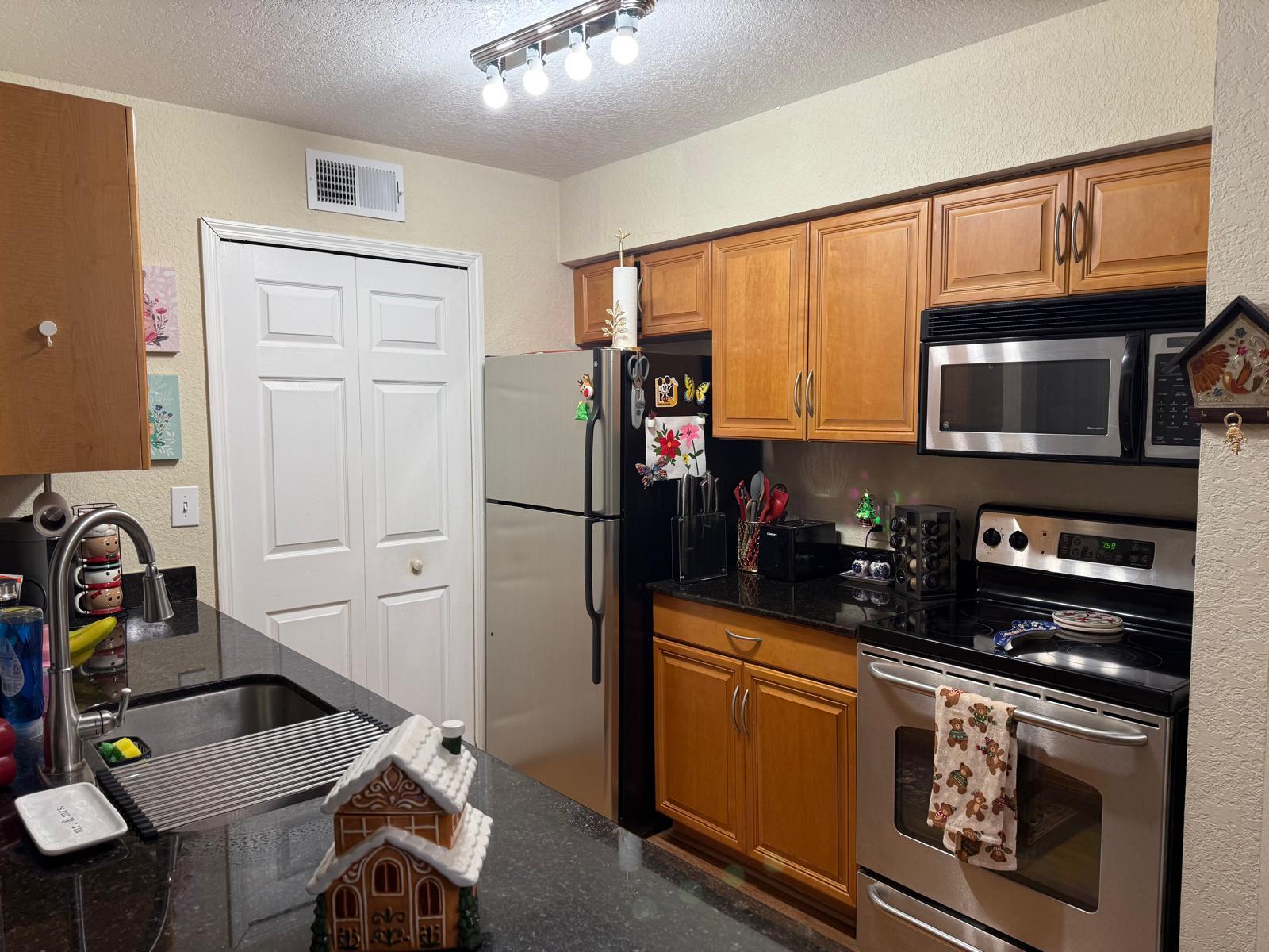 Building Photo - 3310 Haviland Ct