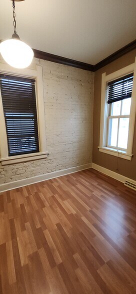 Building Photo - 1734 N Pulaski St