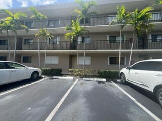 Building Photo - 3605 S Ocean Blvd