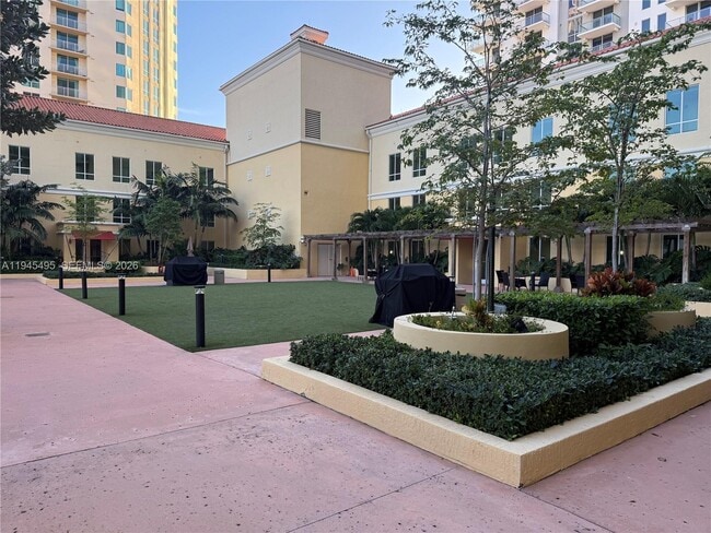 Building Photo - 7350 SW 89th St