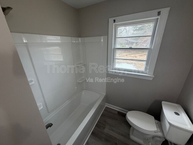 Building Photo - 100 Cane Dr