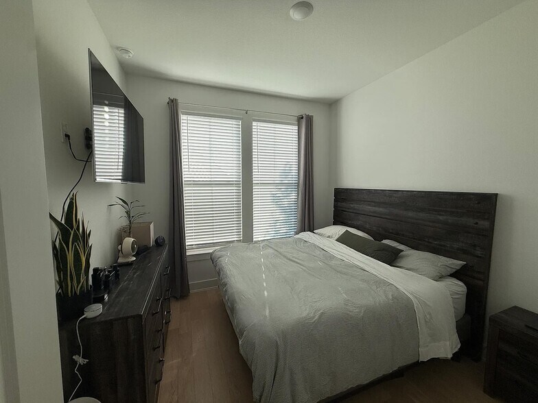 Building Photo - 1525 Pintail Pl