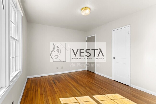 Building Photo - 16 Fortunate Dr